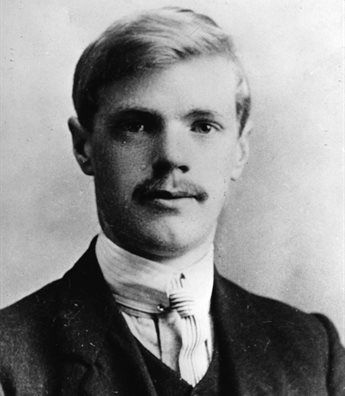 Black and white photographic portrait of DH Lawrence as a young man