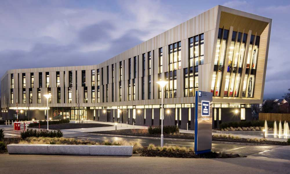 External view of the Advanced Manufacturing Building at dusk, Jubilee Campus