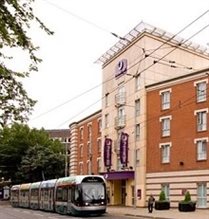 PremierInn_220pxcropped