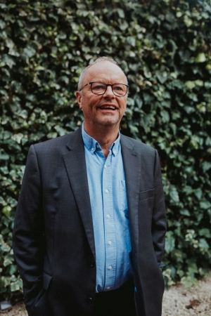 Robert Llewellyn