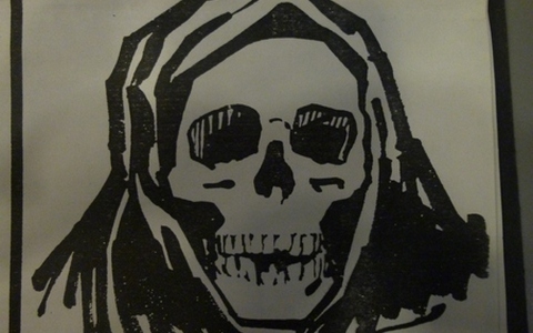 Remaking fear city, skull image