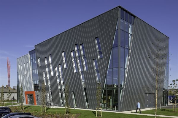 Research Acceleration and Demonstration Building