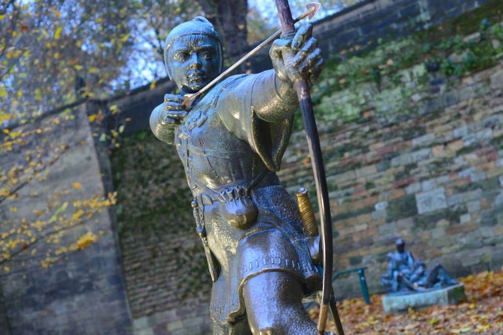 Robin Hood statue