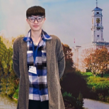 Head and shoulders portrait of Allen Ren